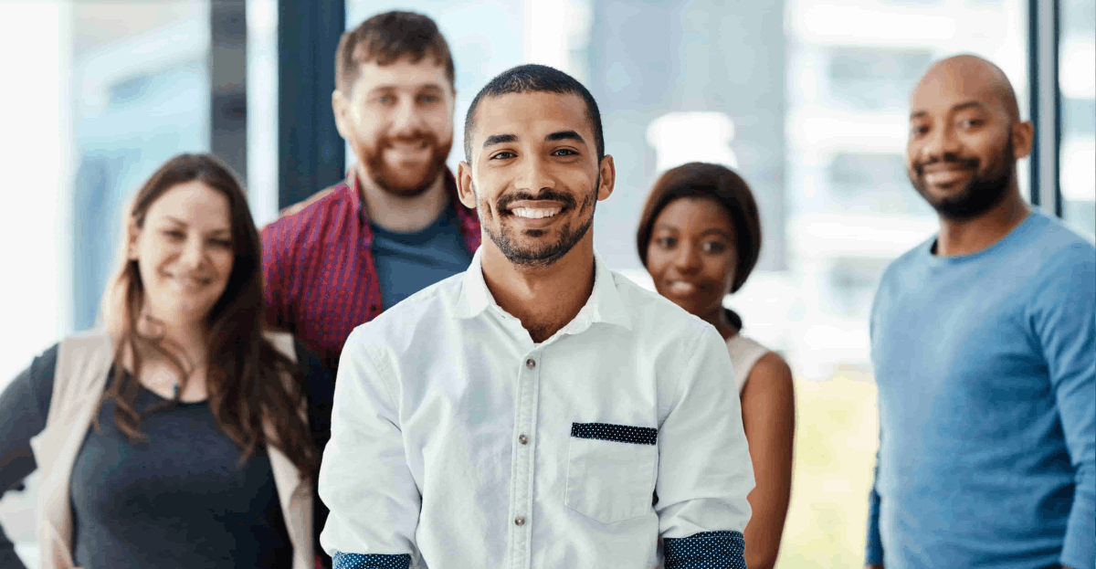 Trabajadores sonriendo